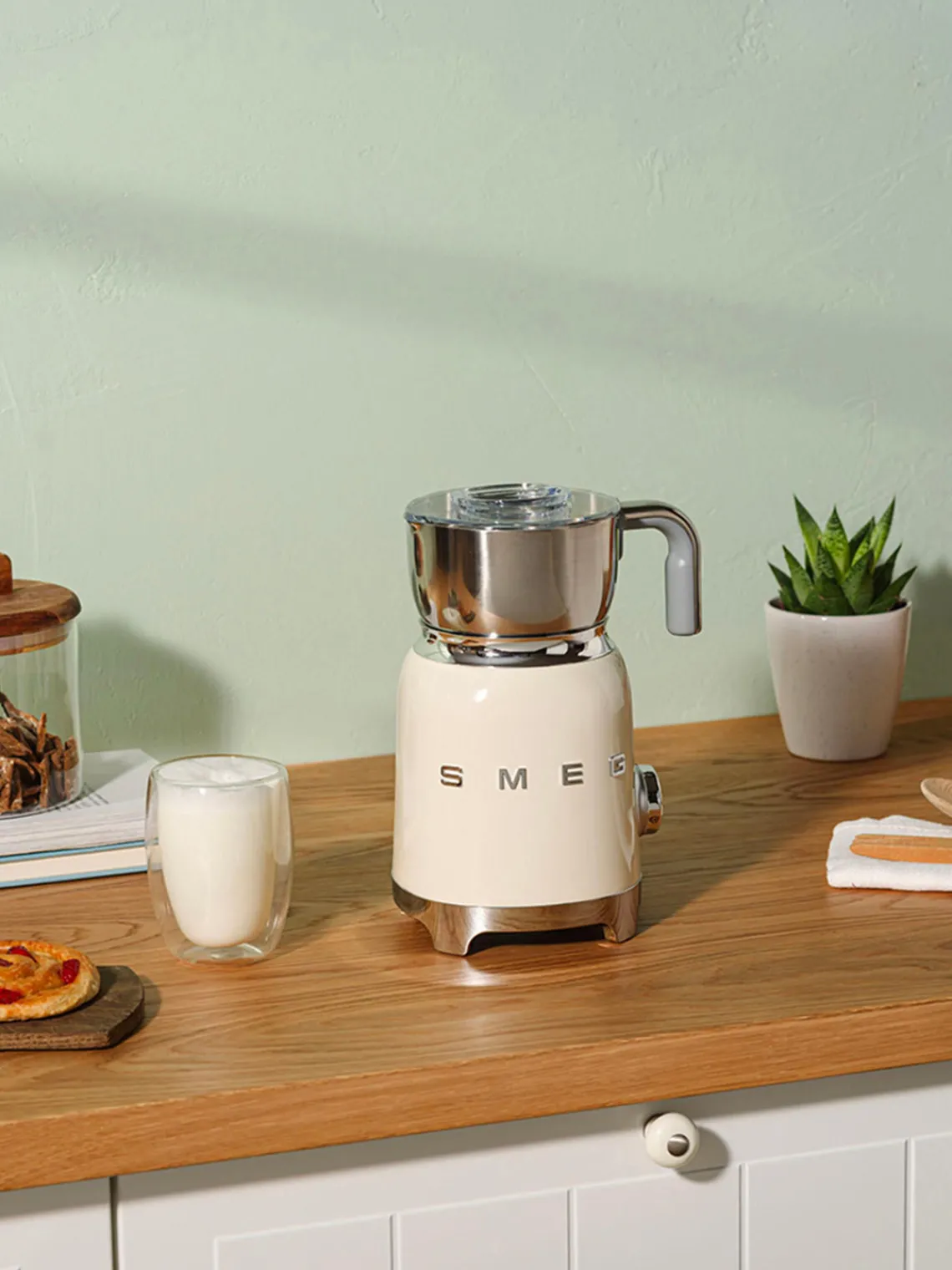 Aparatos De Cocina|Aparatos De Cocina>Smeg Espumador 50's Style Blanco crema brillante