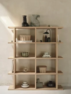 Librerías|Estanterías De Oficina>Ferm Living Estantería de madera Kona Madera de roble lacada en claro