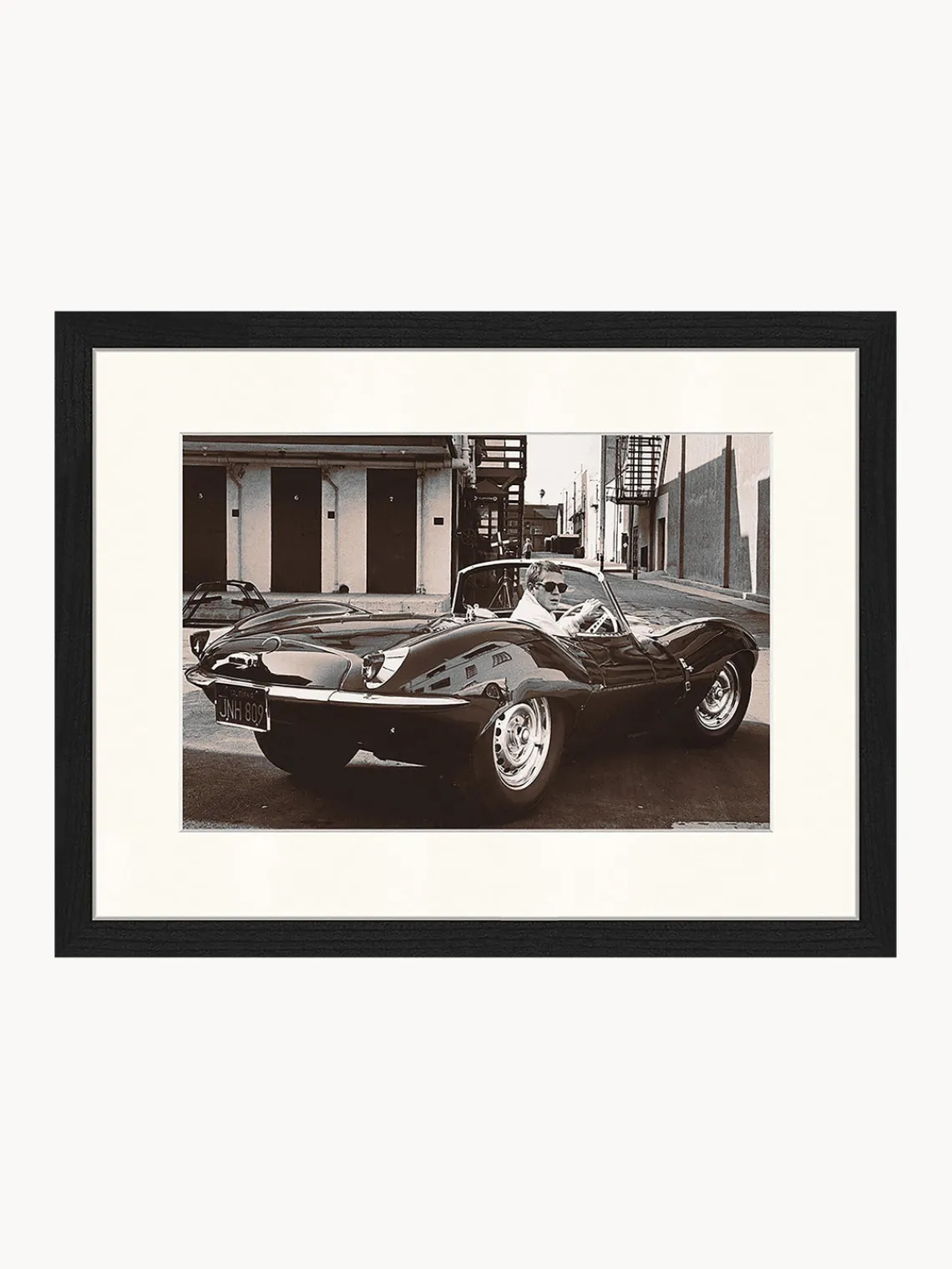 Best Fotografía enmarcada Steve McQueen in his Jaguar Cuadros Y Láminas Decorativas|Jarrones
