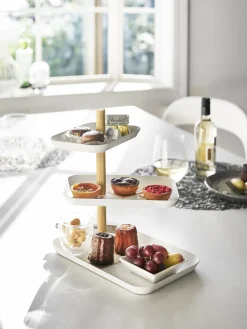 Tarteras|Vajillas Completas></noscript>Yamazaki Fuente de metal Tower Blanco, madera de fresno clara