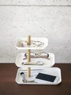 Tarteras|Vajillas Completas></noscript>Yamazaki Fuente de metal Tower Blanco, madera de fresno clara