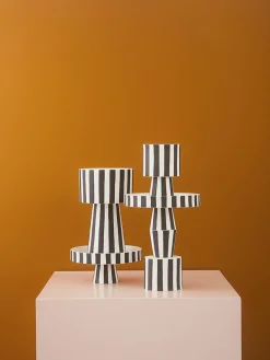 Cuencos Y Platos De Servir|Vajillas Completas></noscript>Oyoy Living Design Fuente para postre pequeña de cerámica Toppu Negro, blanco