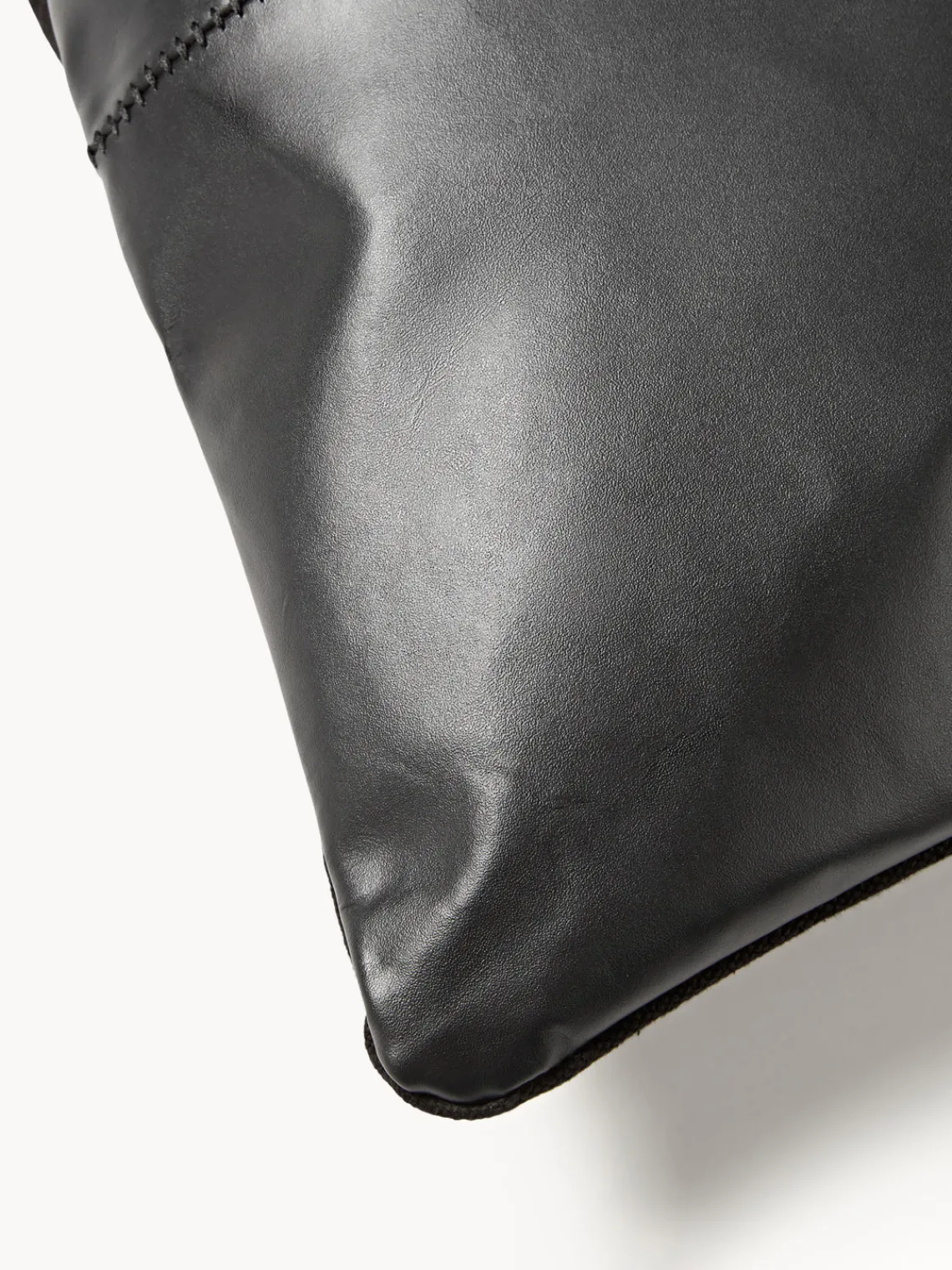 Cojines Decorativos|Cojines Decorativos>Westwing Collection Funda de almohada artesanal de cuero Raven Cuero negro