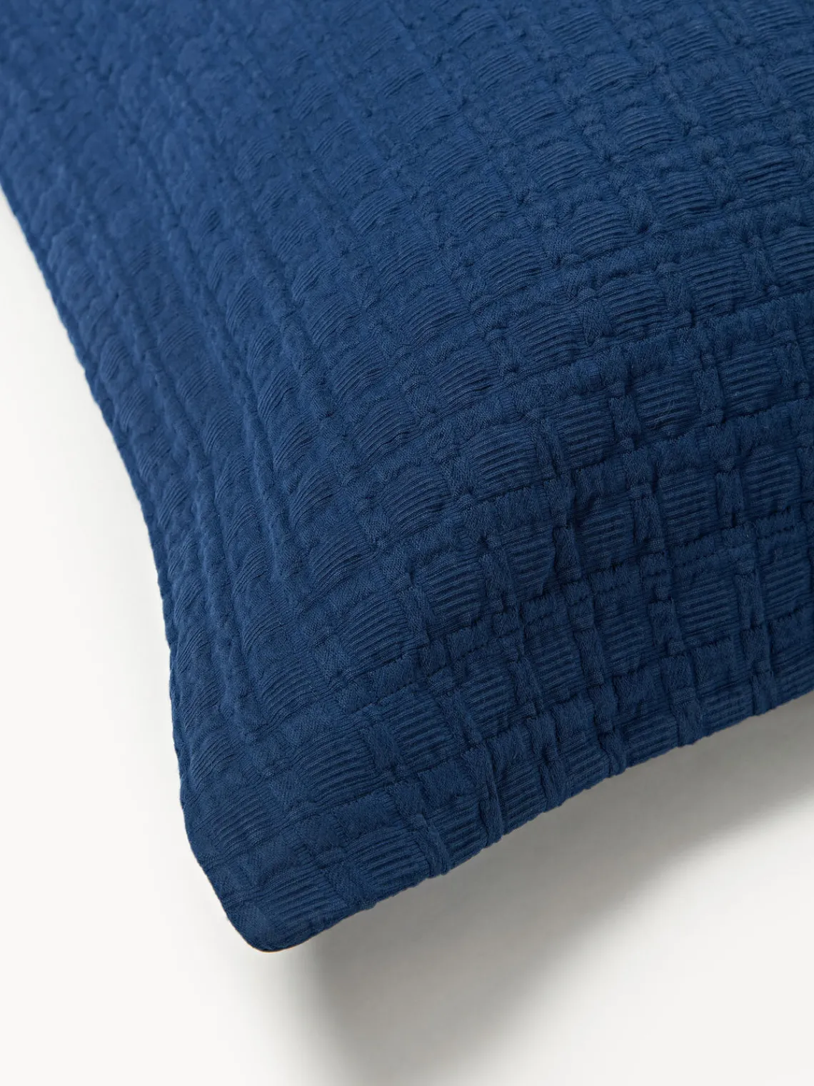 Cojines Decorativos|Mantas>Westwing Collection Funda de almohada con dobladillo texturizada Orville Azul oscuro