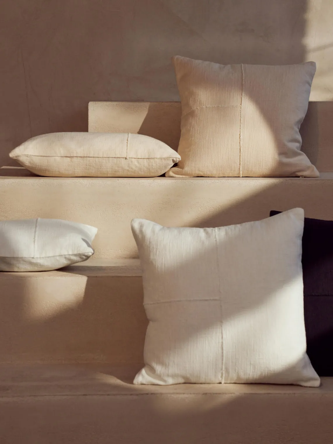 Funda de cojín artesanal con costura decorativa Terre Cojines Decorativos|Mantas