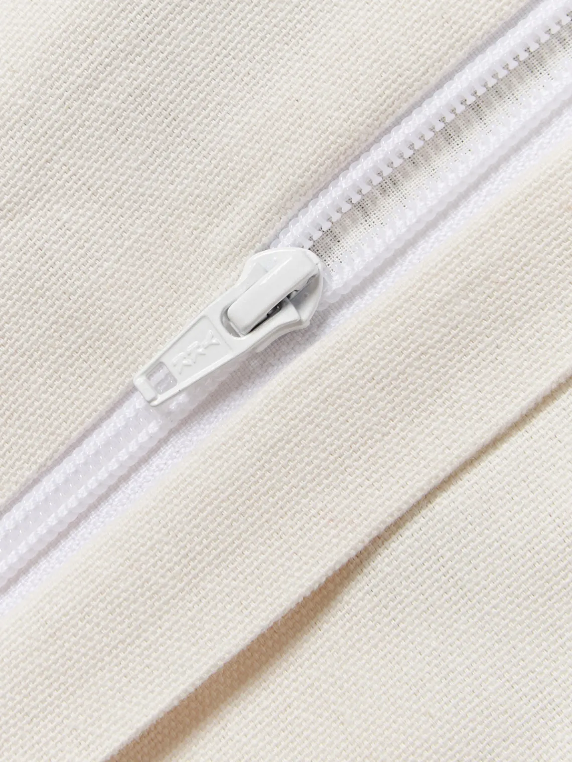 Cojines Decorativos|Mantas>Westwing Collection Funda de cojín capitoné con mechones decorativos Malu Verde, amarillo sol, tonos rojos, blanco crema