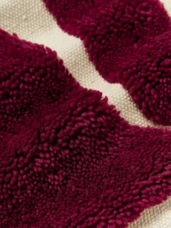 Cojines Decorativos|Mantas></noscript>Westwing Collection Funda de cojín con estampado abstracto Flick Rojo vino, blanco crema