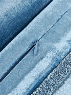 Cojines Decorativos|Mantas></noscript>Westwing Collection Funda de cojín con flecos Nikita Azul claro