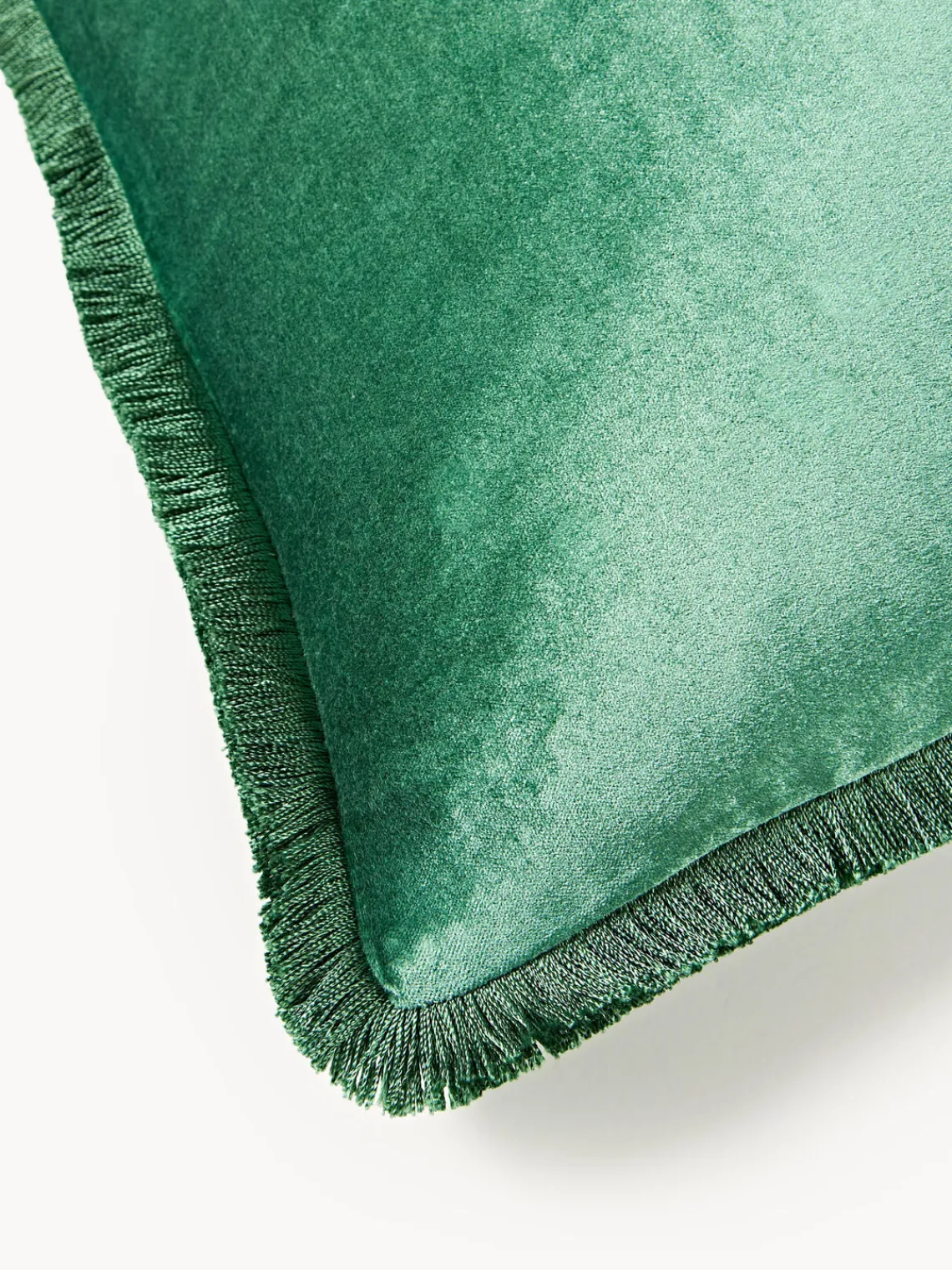 Cojines Decorativos|Mantas>Westwing Collection Funda de cojín con flecos Nikita Verde oscuro