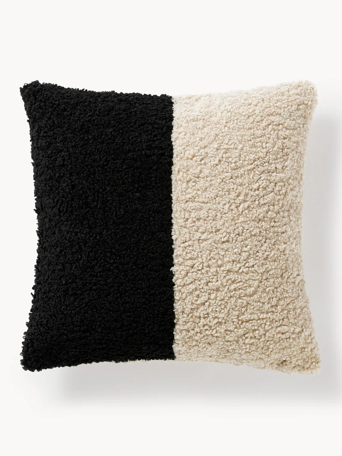 Cojines Decorativos|Mantas>Westwing Collection Funda de cojín de borreguillo Mateo Beige claro, negro