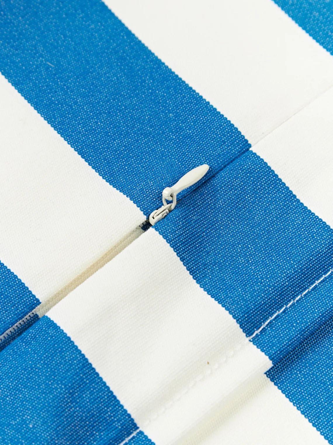 Mantas|Cojines De Exterior>Westwing Collection Funda de cojín de exterior Cosby Blanco, azul