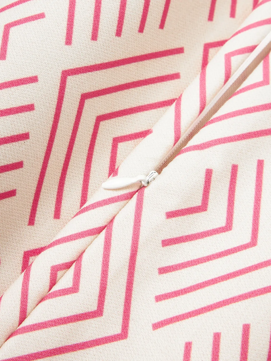 Cojines De Exterior|Cojines Decorativos>Westwing Collection Funda de cojín de exteriro con estampado gráfico Milano Rojo coral, beige claro