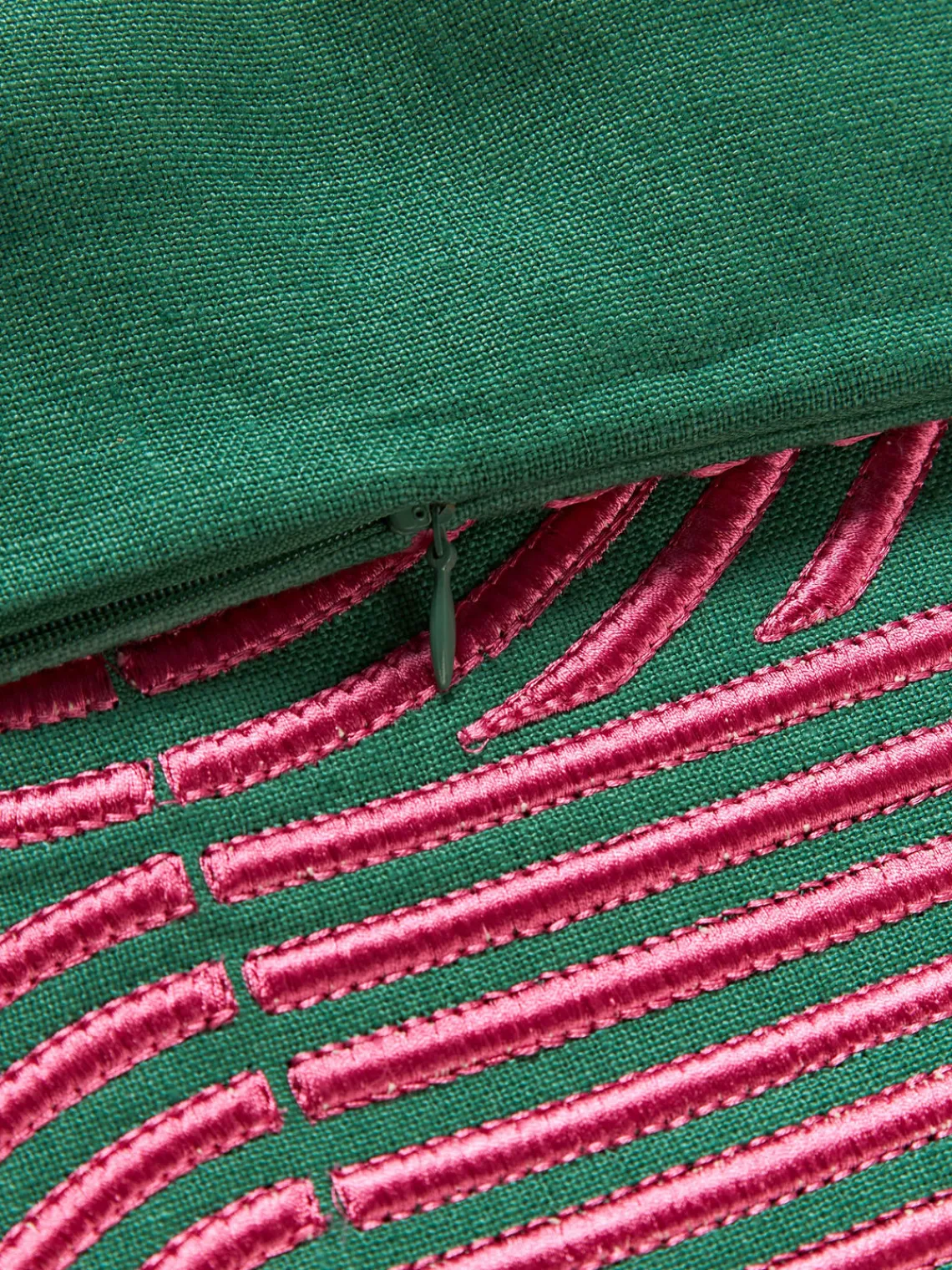 Cojines Decorativos|Mantas>Westwing Collection Funda de cojín de lino con estampado gráfico Lexi Verde, rosa