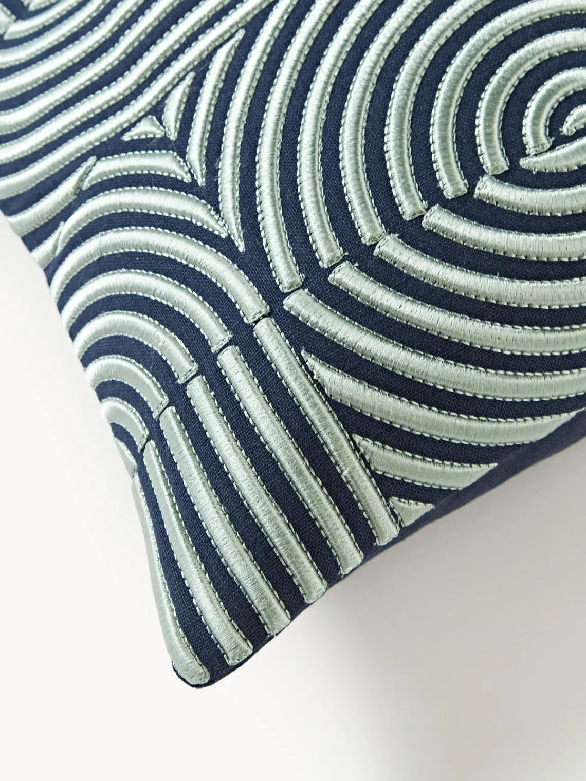 Cojines Decorativos|Mantas>Westwing Collection Funda de cojín de lino con estampado gráfico Lexi Azul oscuro, azul claro