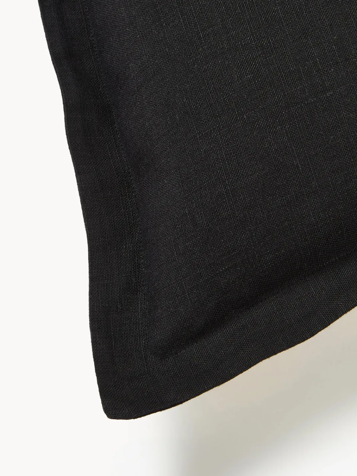 Cojines Decorativos|Mantas>Westwing Collection Funda de cojín de lino con dobladillo elevado Taryn Negro