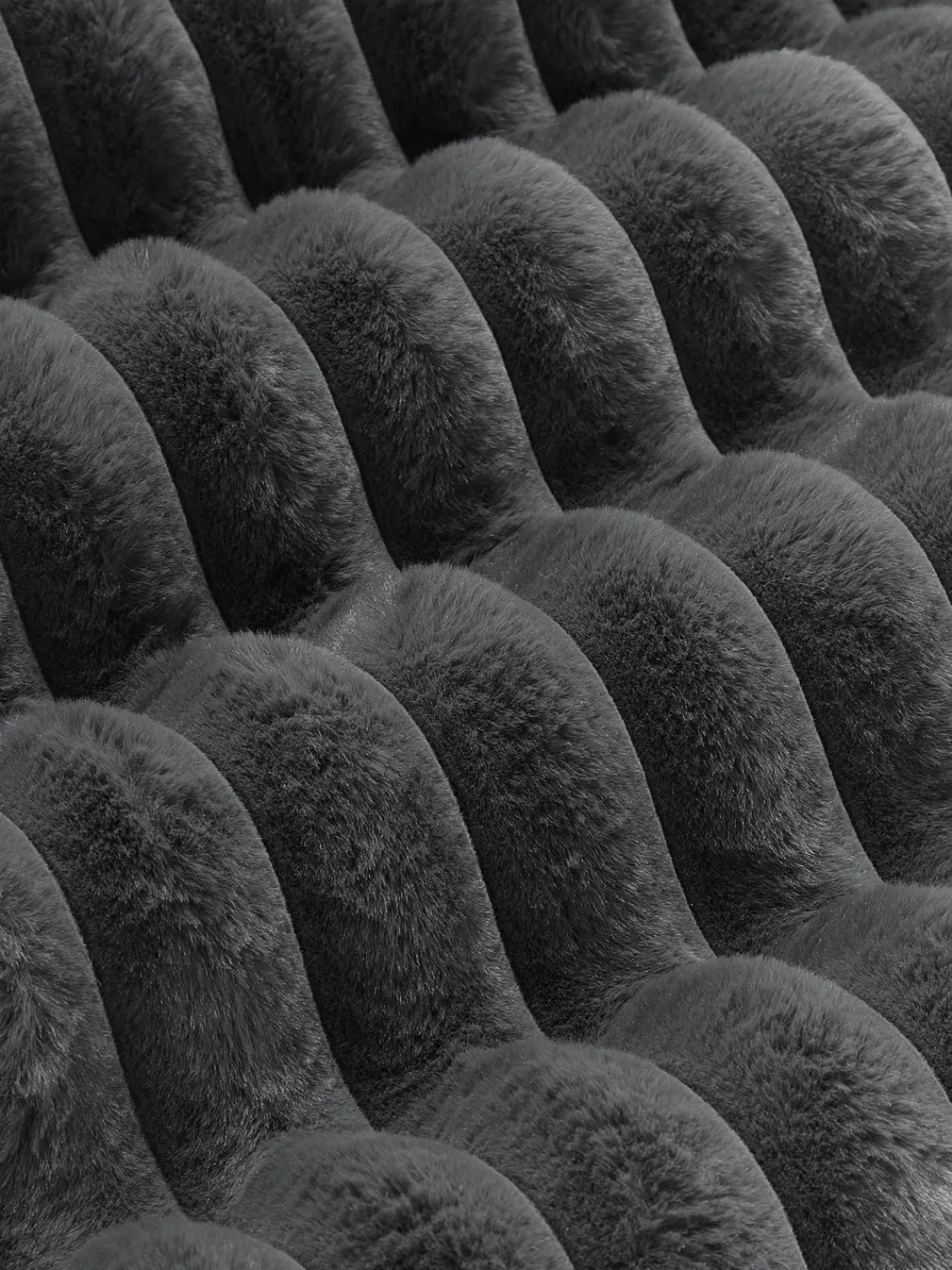 Cojines Decorativos|Mantas>Westwing Collection Funda de cojín de piel sintética Lovey Gris oscuro