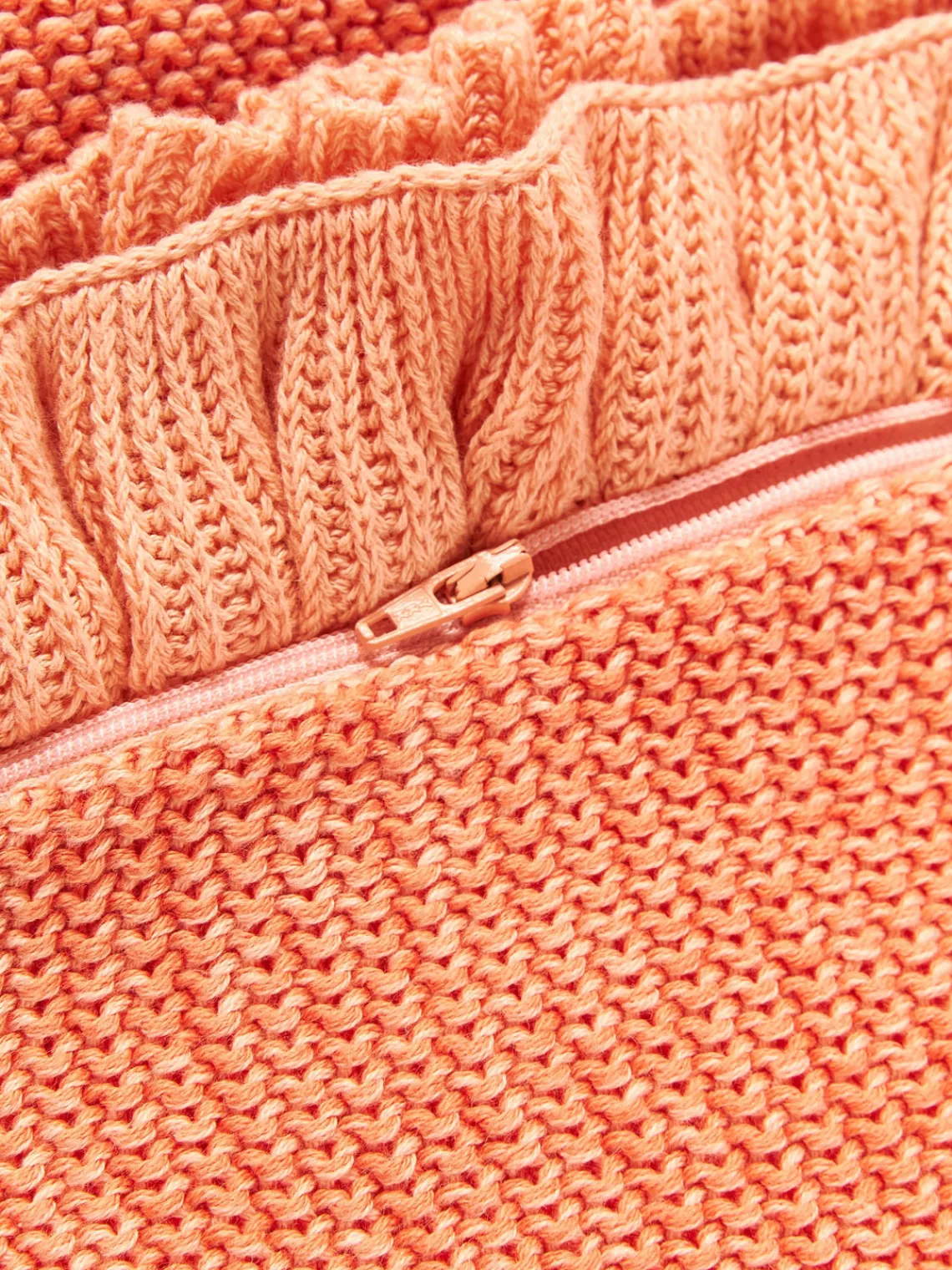 Outlet Funda de cojín de punto con volantes Pansy Mantas|Cojines Decorativos