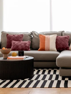 Cojines Decorativos|Mantas>Westwing Collection Funda de cojín de terciopelo texturizada Sina Rojo vino