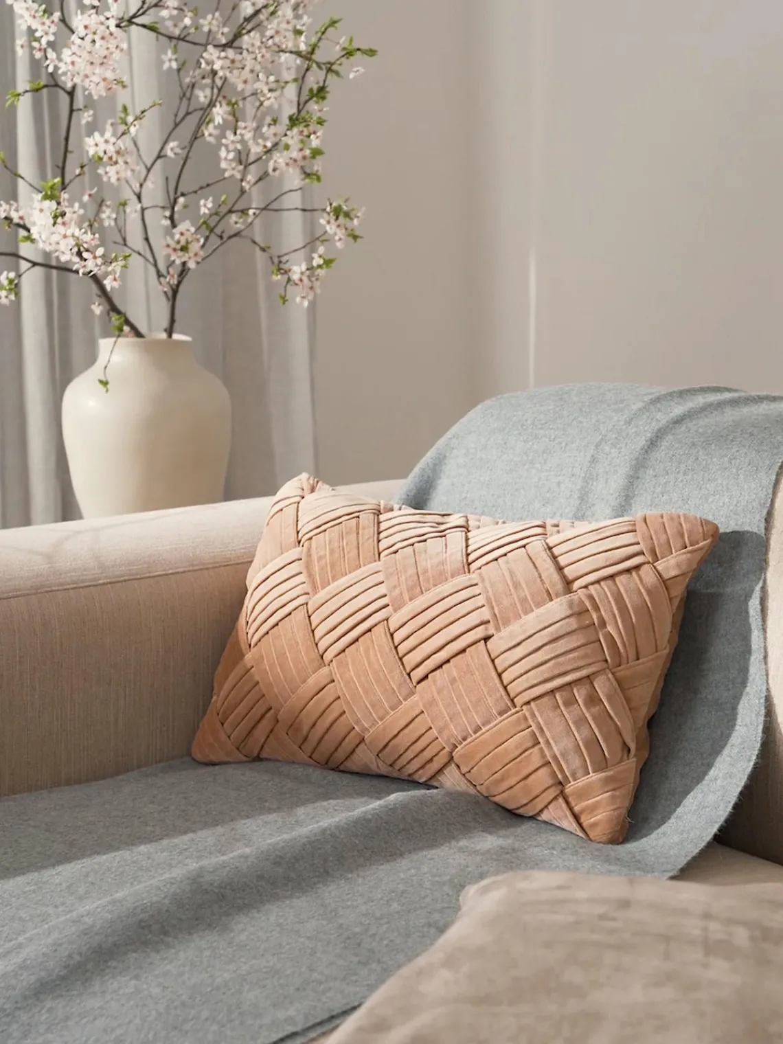 Cojines Decorativos|Mantas>Westwing Collection Funda de cojín de terciopelo texturizada Sina Beige