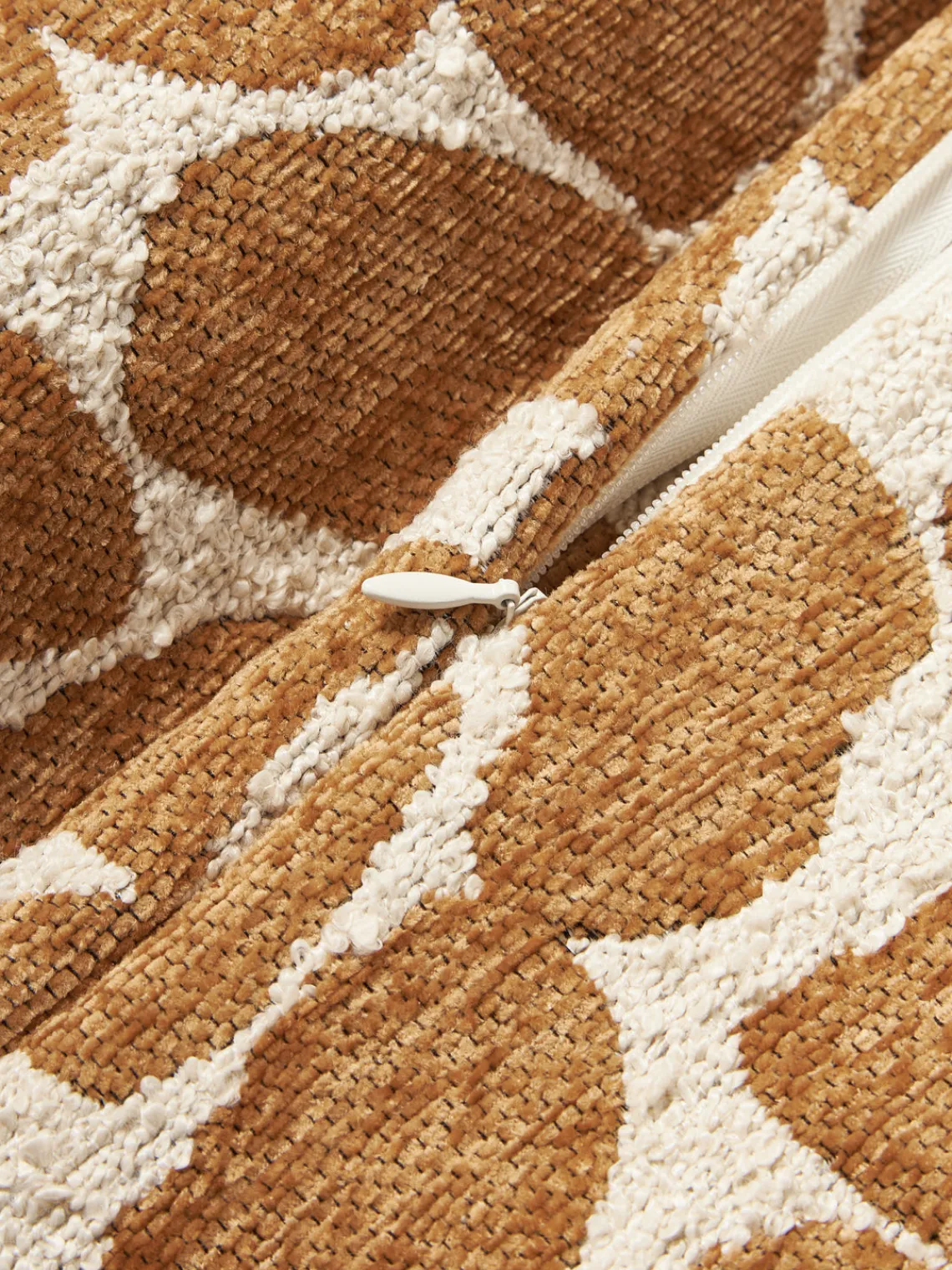 Cojines Decorativos|Mantas>Westwing Collection Funda de cojín en tejido bouclé y chenilla Nenda Naranja, blanco Off White