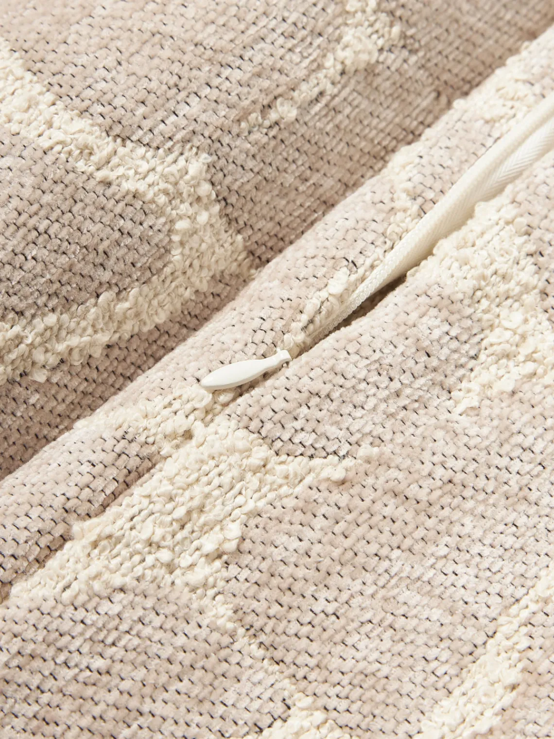 Cojines Decorativos|Mantas>Westwing Collection Funda de cojín en tejido bouclé y chenilla Nenda Beige, blanco Off White