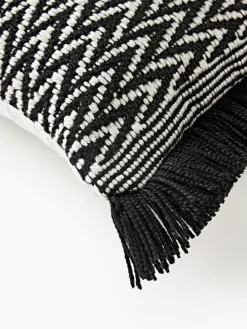 Cojines De Exterior|Cojines Decorativos>Westwing Collection Funda de cojín para exterior con tejido artesanal y flecos Suria Negro, Off White