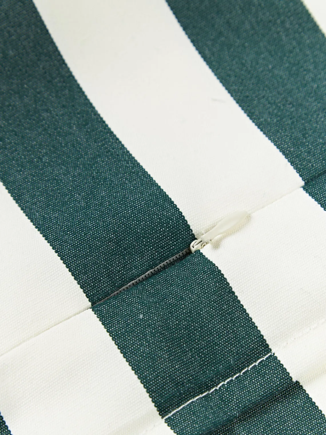 Mantas|Cojines De Exterior>Westwing Collection Funda de cojín para exterior Cosby Blanco, azul petróleo