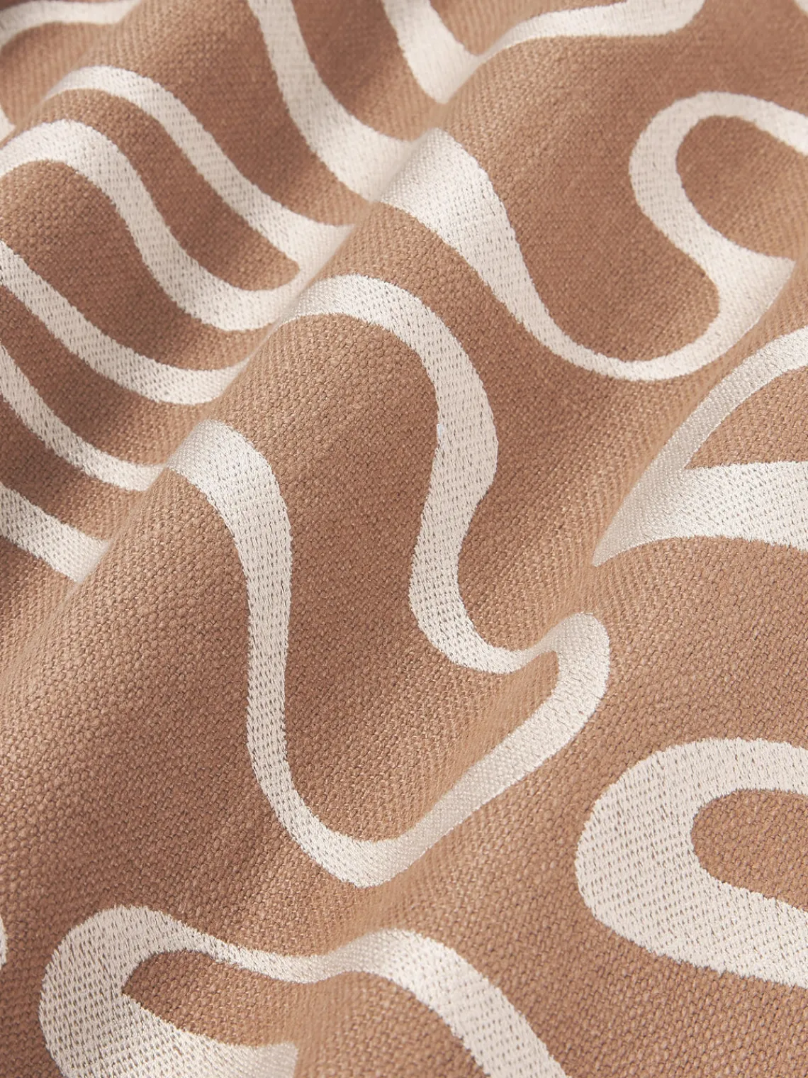 Cojines De Exterior|Cojines Decorativos>Westwing Collection Funda de cojín para exterior con estampado de ondas bordadas Shanti Turrón, beige claro