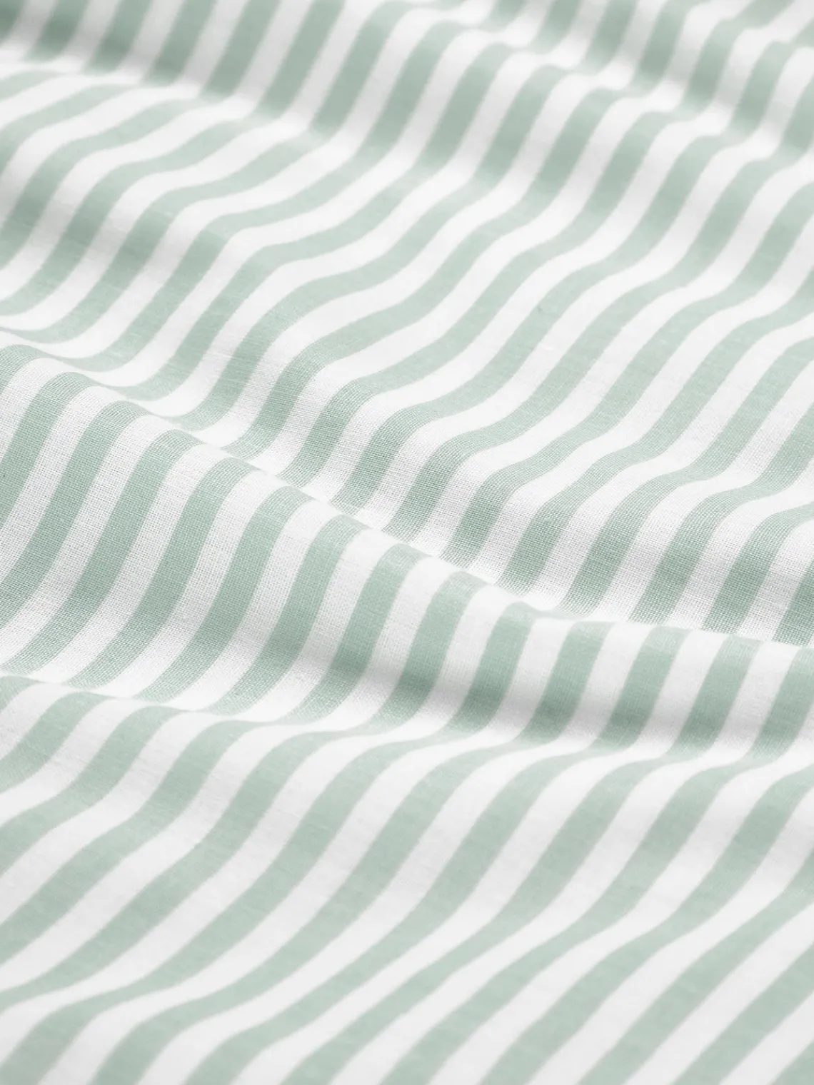 Mantas|Fundas Nórdicas>Westwing Collection Funda nórdica doble cara de algodón a rayas Lorena Verde salvia, blanco