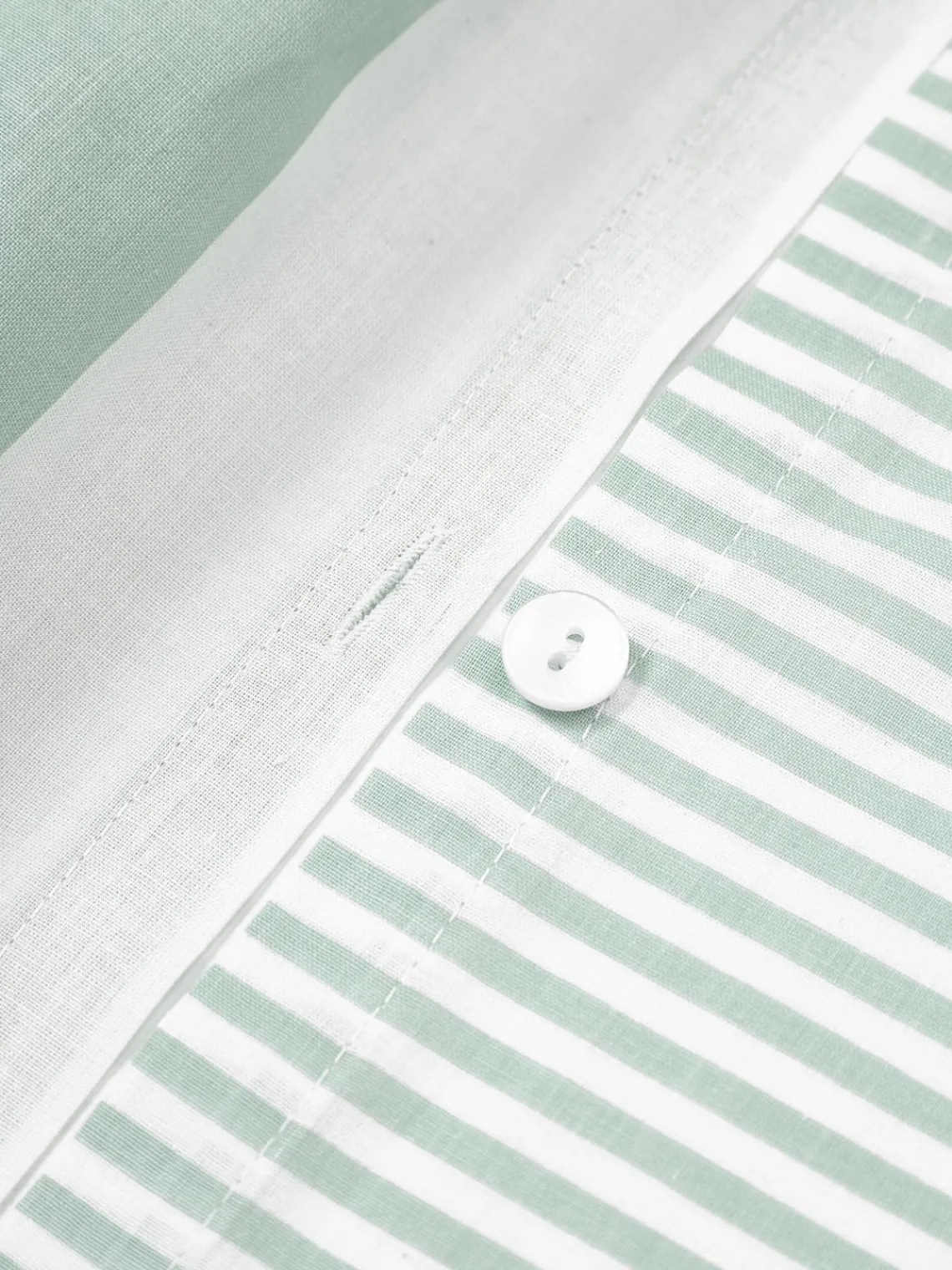 Mantas|Fundas Nórdicas>Westwing Collection Funda nórdica doble cara de algodón a rayas Lorena Verde salvia, blanco