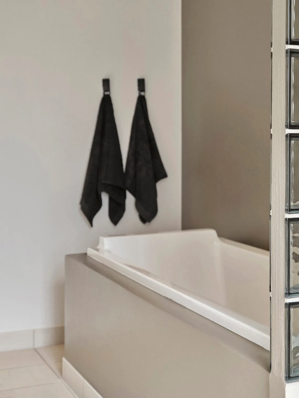 Toalleros|Jarrones>Zone Denmark Gancho de pared Ume Negro