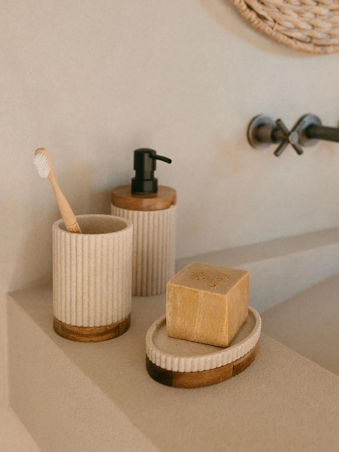 New Jabonera con madera Laura Dispensador De Jabón Y Jaboneras|Jarrones