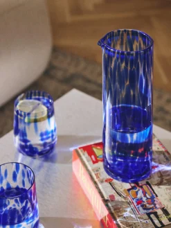 Jarras De Agua|Vajillas Completas></noscript>Westwing Collection Jarra artesanal con estampado a lunares Oakley, 1.1 L Azul real transparente