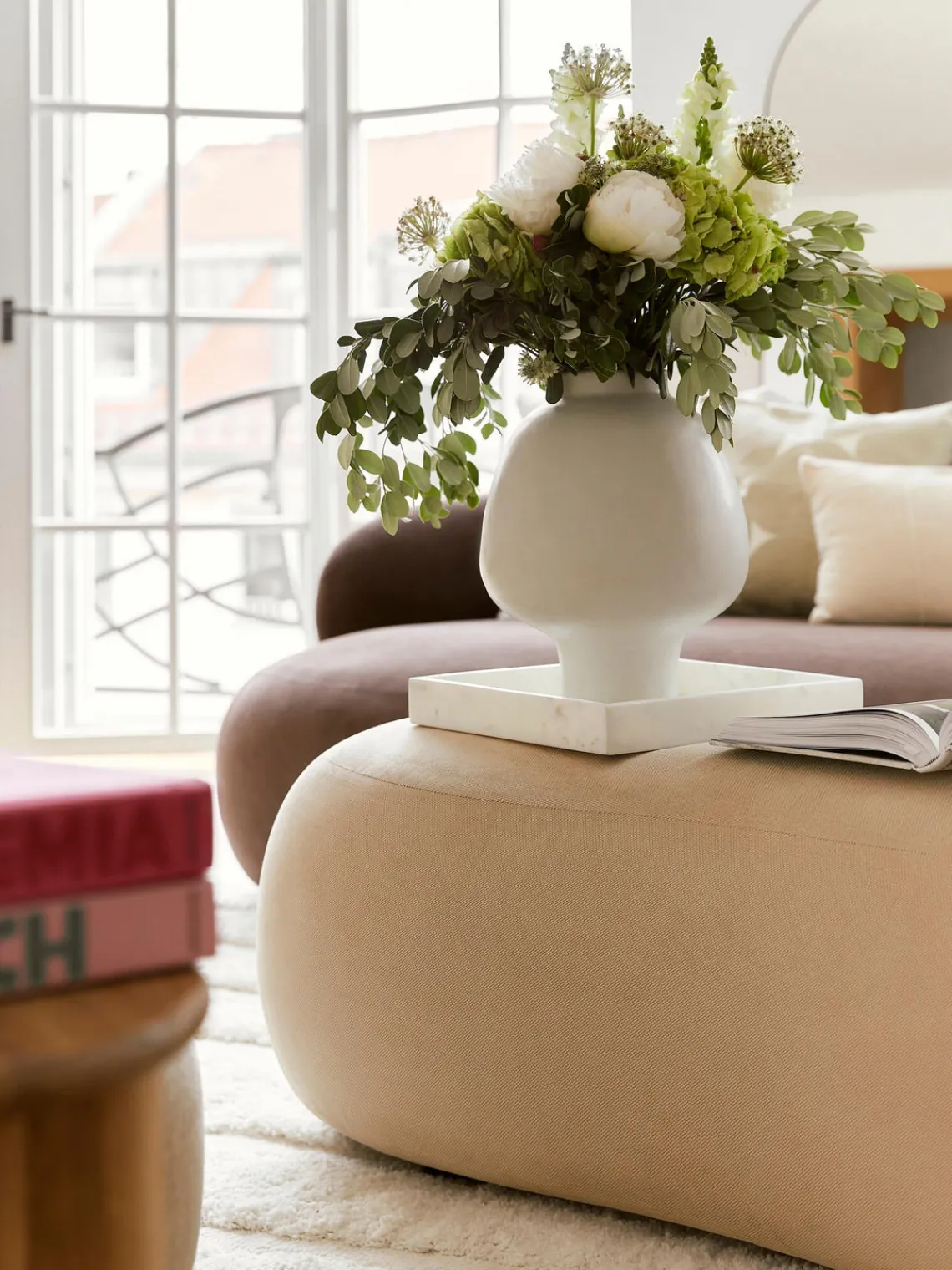 Jarrones|Jarrones>Westwing Collection Jarrón artesanal de diseño de gres Saki, 40 cm Beige claro