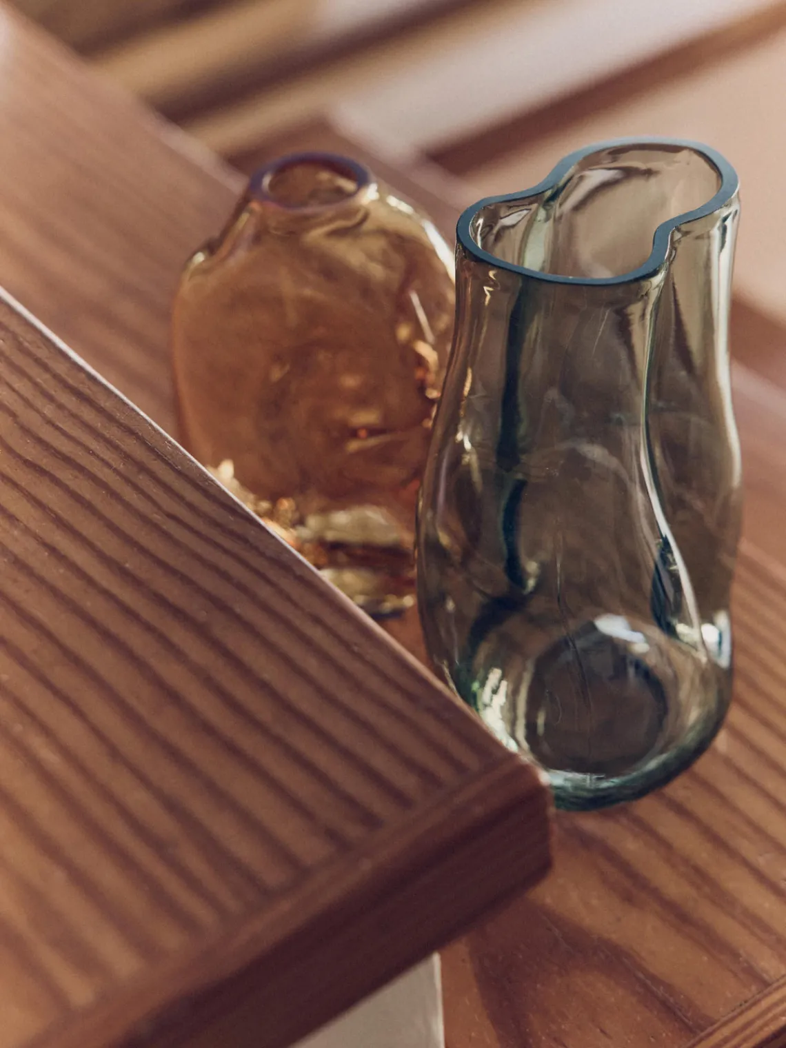 Jarrones|Jarrones>HKLIVING Jarrón de vidrio artesanal Gleam, 22 cm Verde salvia transparente