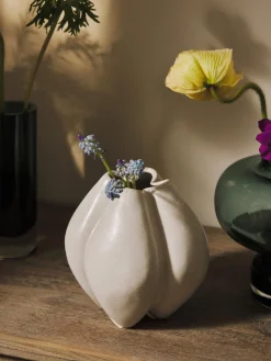 Jarrón pequeño de gres Frida, 19 cm Jarrones|Jarrones