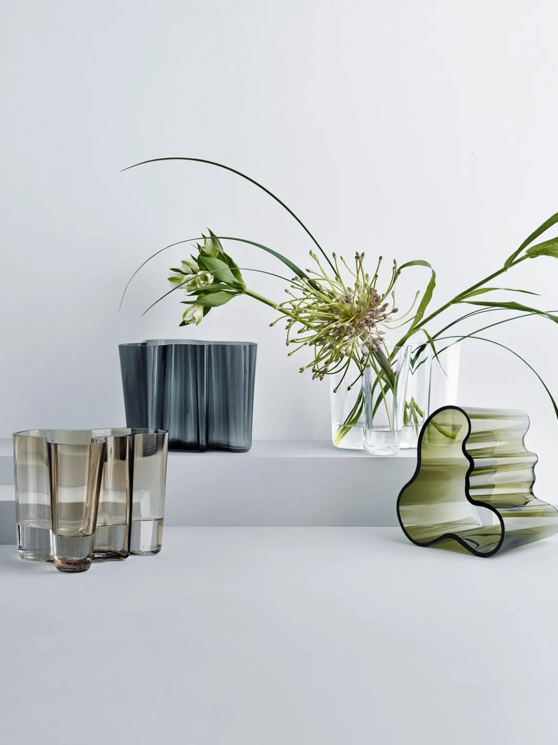 Jarrones|Jarrones>iittala Jarrón soplado artesanalmente Alvar Aalto, 16 cm Gris oscuro transparente