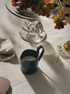 Azucareros Y Lecheras|Vajillas Completas></noscript>Ferm Living Lechera de cerámica Flow, 300 ml Negro