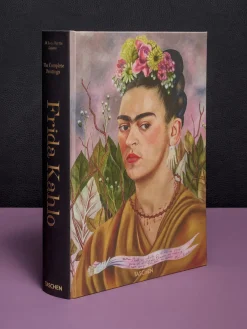 Libros Decorativos|Jarrones></noscript>TASCHEN Libro ilustrado Frida Kahlo. The Complete Paintings