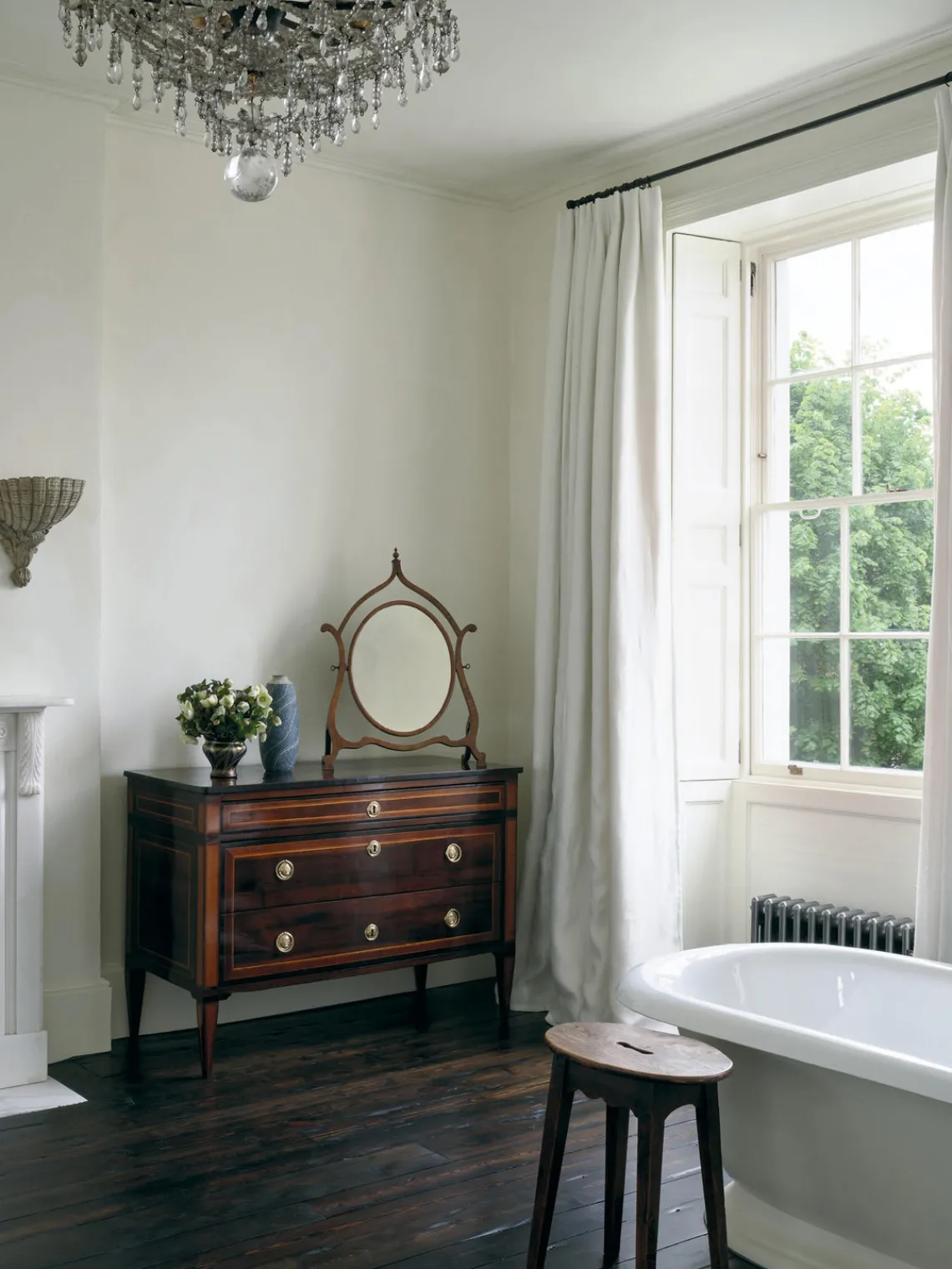 Libros Decorativos|Jarrones> Libro ilustrado Rose Uniacke at Work