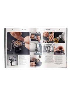 Best Libro ilustrado Timeless Treasures - The Fascination of Certified Pre-Owned Watches Libros Decorativos|Jarrones