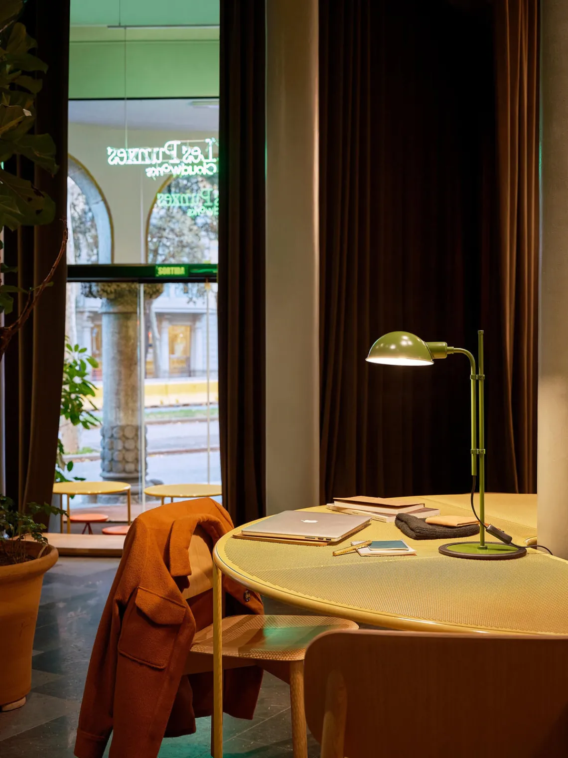 Lámparas De Escritorio|Lámparas De Mesa>Marset Lámpara de escritorio grande con pantalla ajustable Funiculí Verde oscuro brillante