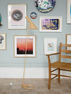 Lámparas De Pie|Lámparas De Techo></noscript>Louis Poulsen Lámpara de lectura pequeña AJ Beige claro