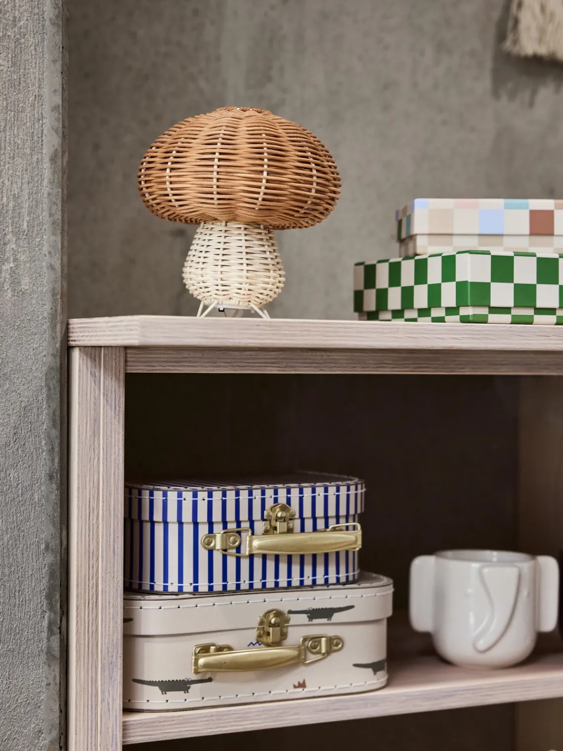 Decoración Infantil|Lámparas Infantiles>Oyoy Living Design Lámpara de mesa artesanal de ratán Mushroom, pórtatil