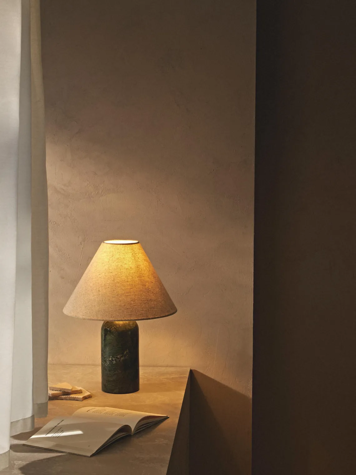 Lámparas De Mesa|Lámparas De Techo>Westwing Collection Lámpara de mesa de mármol Gia Beige, mármol verde oscuro