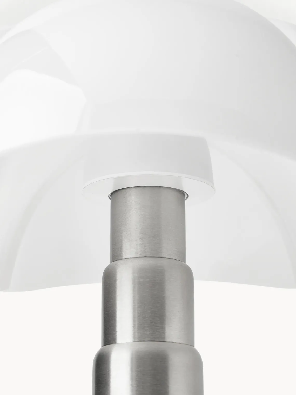 Hot Lámpara de mesa grande LED regulable Pipistrello, altura ajustable Lámparas De Mesa|Lámparas De Techo