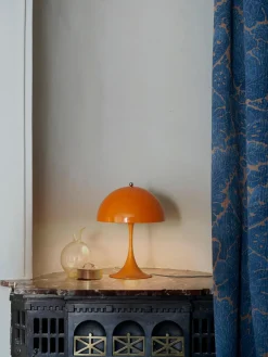 Lámparas De Mesa|Lámparas De Techo></noscript>Louis Poulsen Lámpara de mesa LED Panthella 250, diseño Verner Panton Acero naranja
