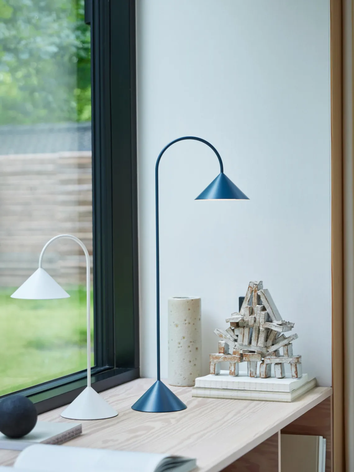 Outlet Lámpara de mesa LED para exterior regulable Grasp, pórtatil Lámparas De Mesa De Exterior|Lámparas De Mesa