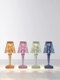 Lámparas De Mesa|Lámparas De Techo></noscript>Kartell Lámpara de mesa LED para exterior Battery, 30 cm Verde salvia