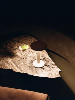 Lámpara de mesa LED pequeña regulable Gustave, portátil Lámparas De Mesa|Lámparas De Techo